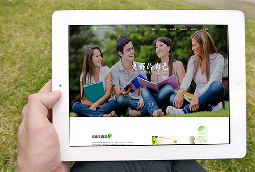 ���ױ�����γ����